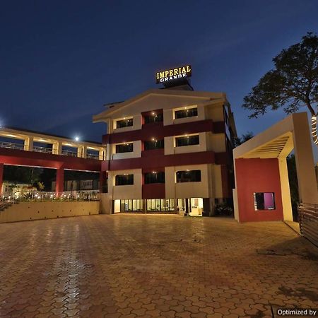 Imperial Grande Resort Lonavala Extérieur photo