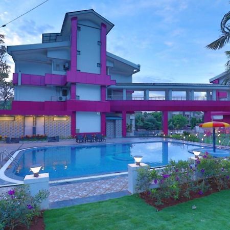 Imperial Grande Resort Lonavala Extérieur photo